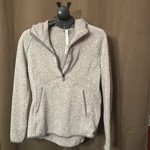 Lululemon women’s hooded half-zip pullover